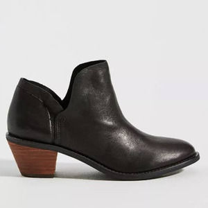 Kelsi dagger Brooklyn kenmare ankle bootie black